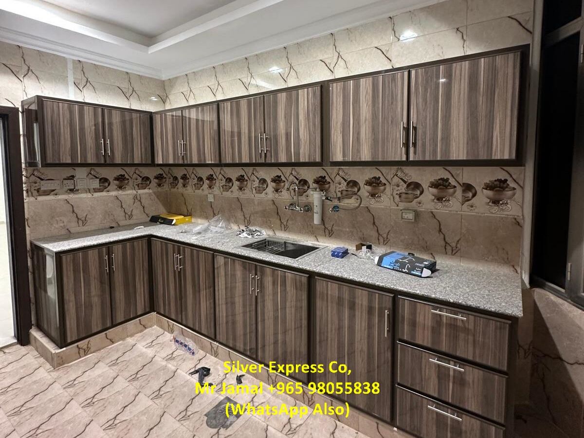 Fahad Al Ahmad, Apartments, Flats, Houses & Villas, KWD 400/month,  3 BR,  200 Sq. Meter,  3 Bedroom With Shattered Window Apartment For Rent In Fahad Al Ahmad.