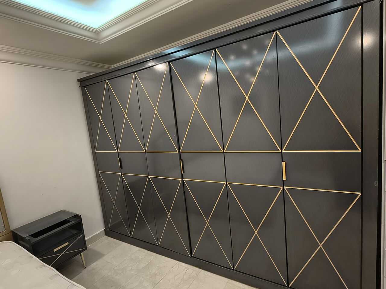 Jeddah, Furniture, SAR 3000,  Complete Bed Set With 2&times;2 Mattress, 6 Door Almari, Chest Drawers, Dressing And Side Tables