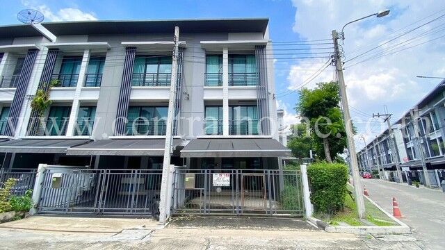 Bangkok, Real Estate For Sale, THB 5600000,  3 BR,  25 Sq. Feet,  Reserve Now, Townhome, Baan Klang Muang, Ngamwongwan, Lak Si, Good Location, Corner Unit.