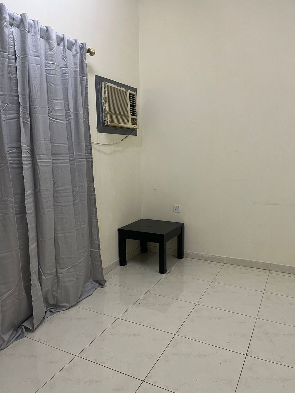 East Riffa, Rooms for Rent, BHD 125/month,  125 Big Room With Toilet / For Kabayan Only / EWA Inclusive