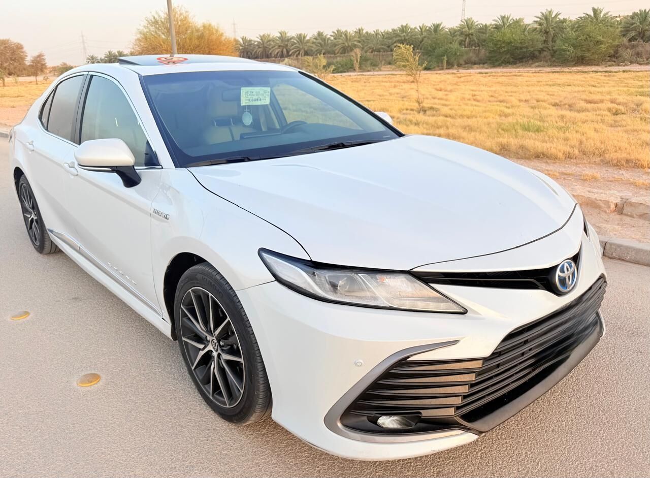 Riyadh, Vehicles, Cars & Trucks , SAR 85000,  Toyota Camry Hybrid,  2024,  Automatic,  52000 KM,  Toyota Camry  GLE Hybrid