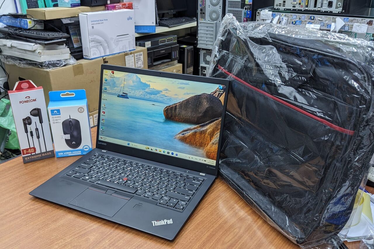 Manama, Computers, BHD 103,  LENOVO X1 CARBON Core I7 Thin & Slim Laptop 14