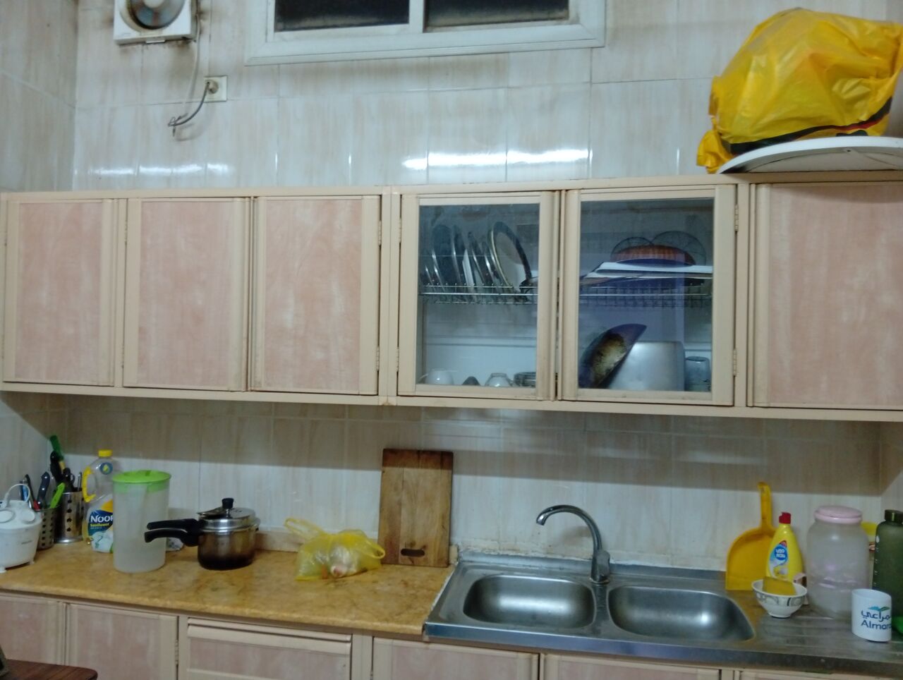 Al Mahjar, Apartments, Flats, Houses & Villas, SAR 1200/month,  2 BR,  1 Bedroom Avilable With Seperate Washroom