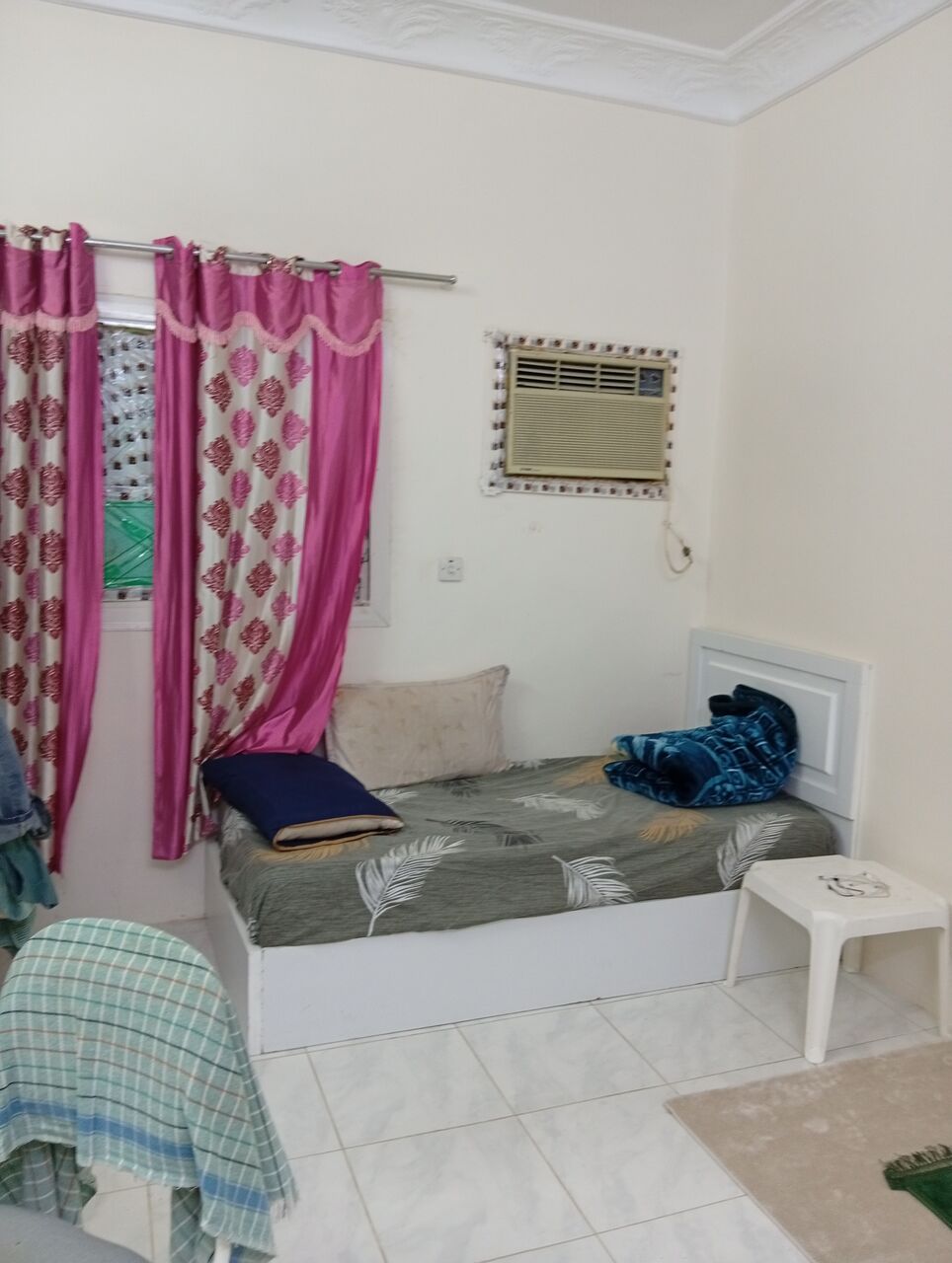 Al Mahjar, Apartments, Flats, Houses & Villas, SAR 1200/month,  2 BR,  1 Bedroom Avilable With Seperate Washroom