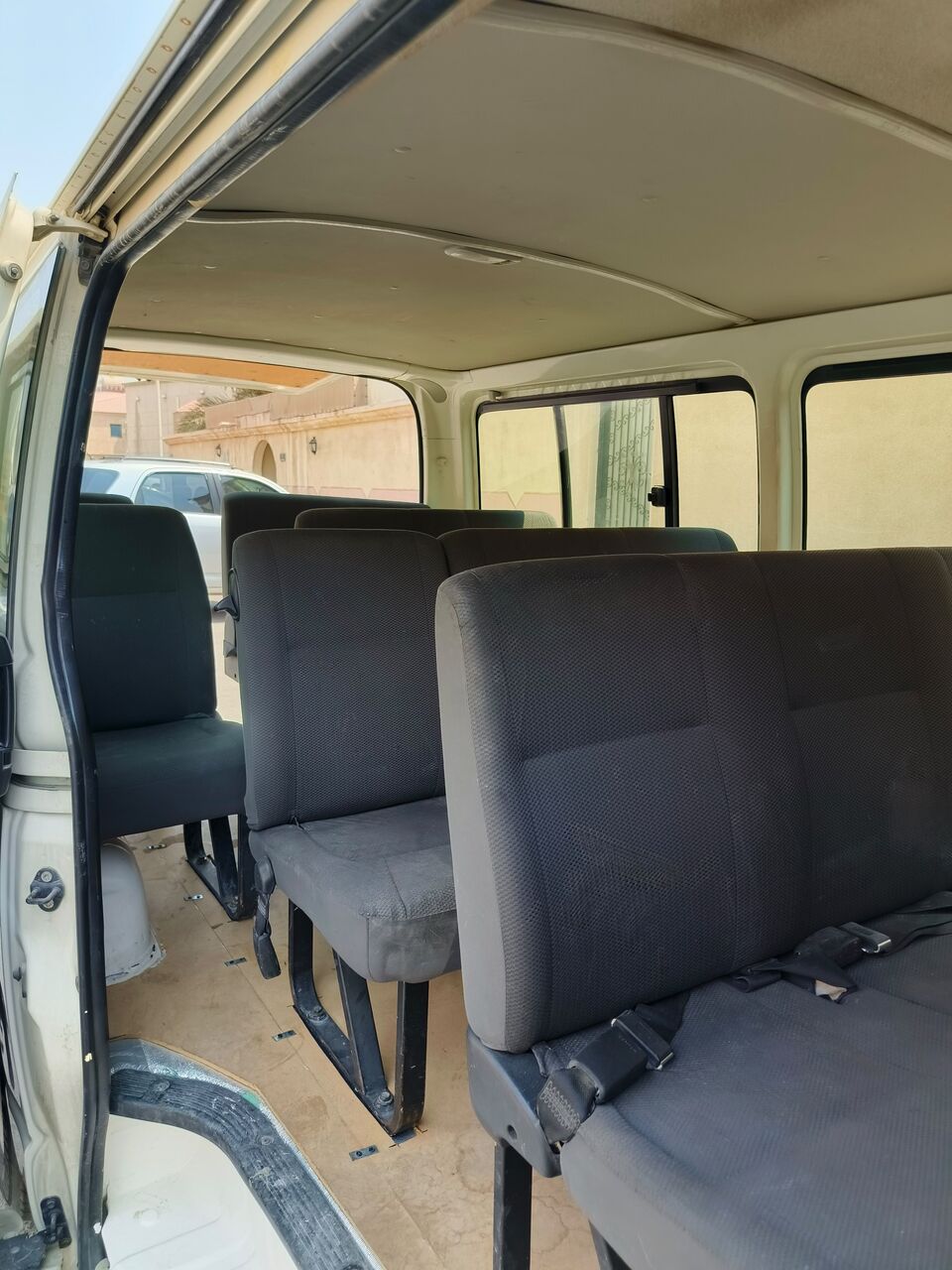 Dammam, Pick Up & Drop Off, Toyota Hiace 13 Seater Available For Monthly Rent With Driver