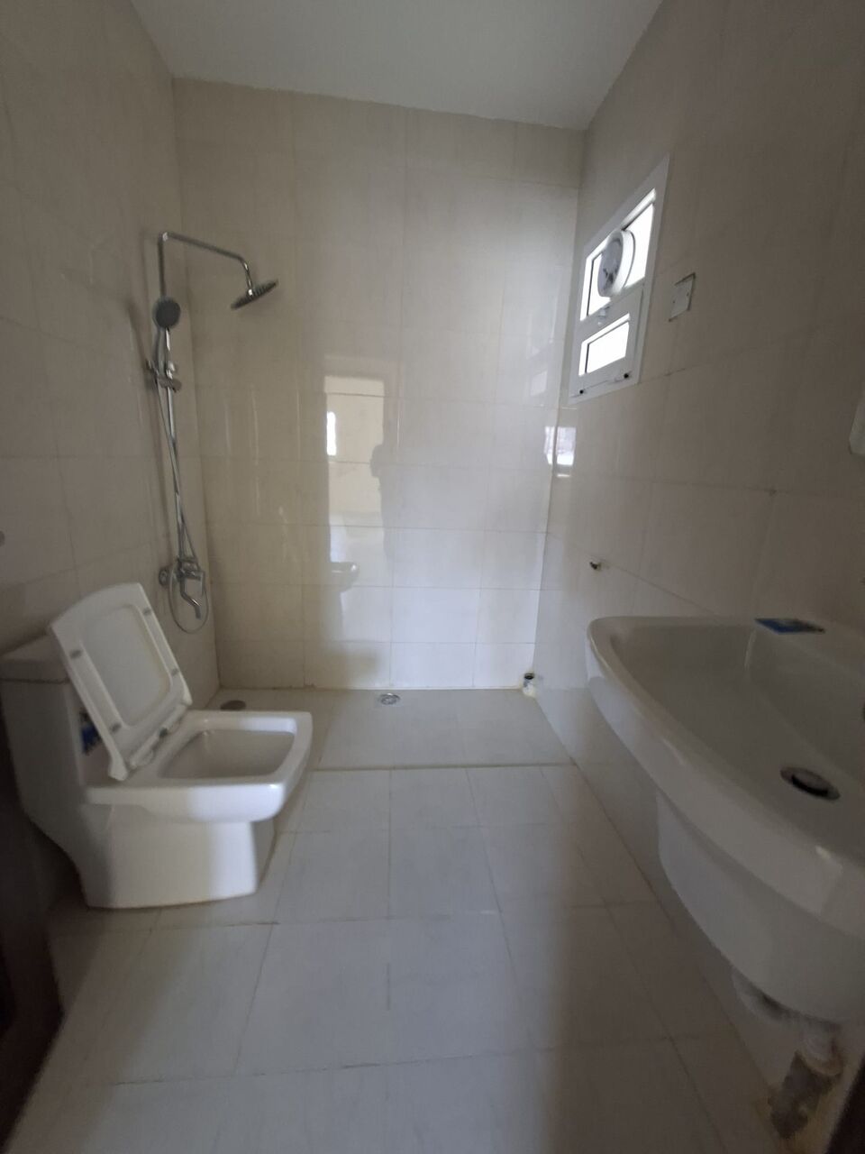 Mahooz, Apartments, Flats, Houses & Villas, BHD 280/month,  2 BR,  Semi Furnished 2 Bedroom Flat For Rent In Mahooz ( Including Ewa)