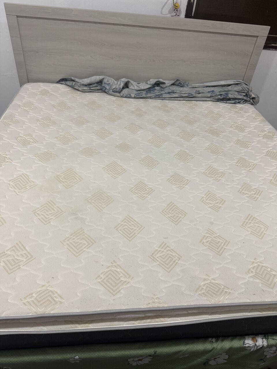 Jubail, Household Items, SAR 500,  SAR 500, Double  Bed Set For Sale (Strong And Excellent Condition )