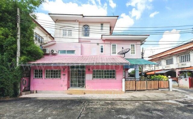 Bangkok, Real Estate For Sale, THB 2900000,  4 BR,  32 Sq. Feet,  Reserve Now, 2 And A Half Story Townhouse, Saranon, Tiwanon - Pak Kret, Corner House.