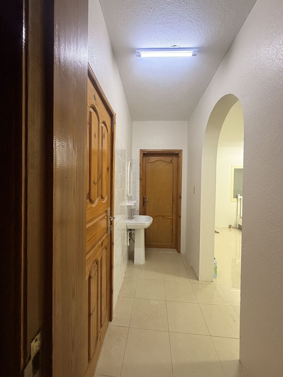 Jubail, Rooms for Rent, SAR 1000/month,  Furnished,  Furnished 1 BR For Single Executive Bachelor Without Kitchen