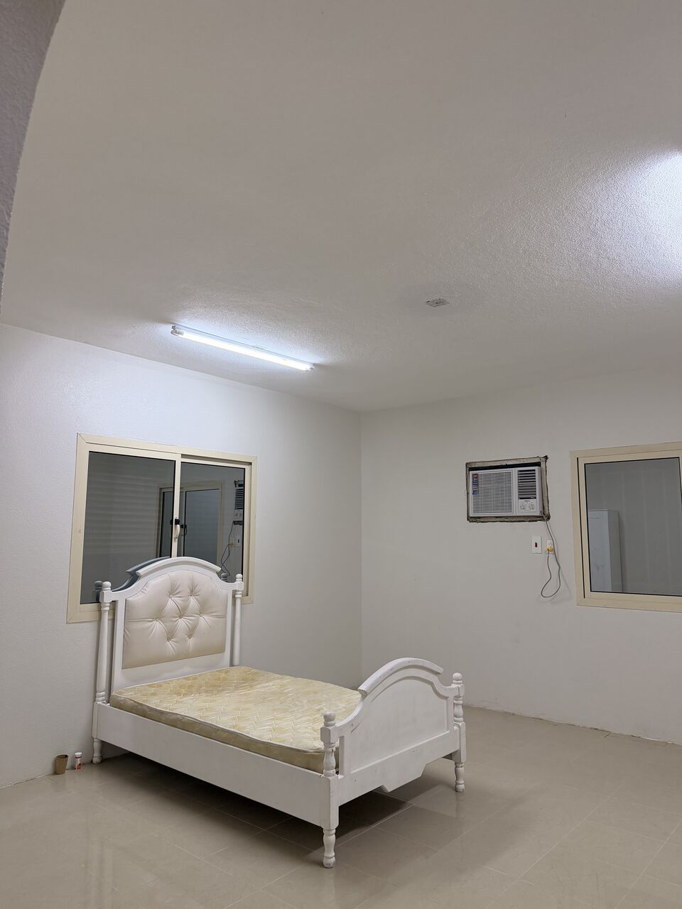 Jubail, Rooms for Rent, SAR 1000/month,  Furnished,  Furnished 1 BR For Single Executive Bachelor Without Kitchen