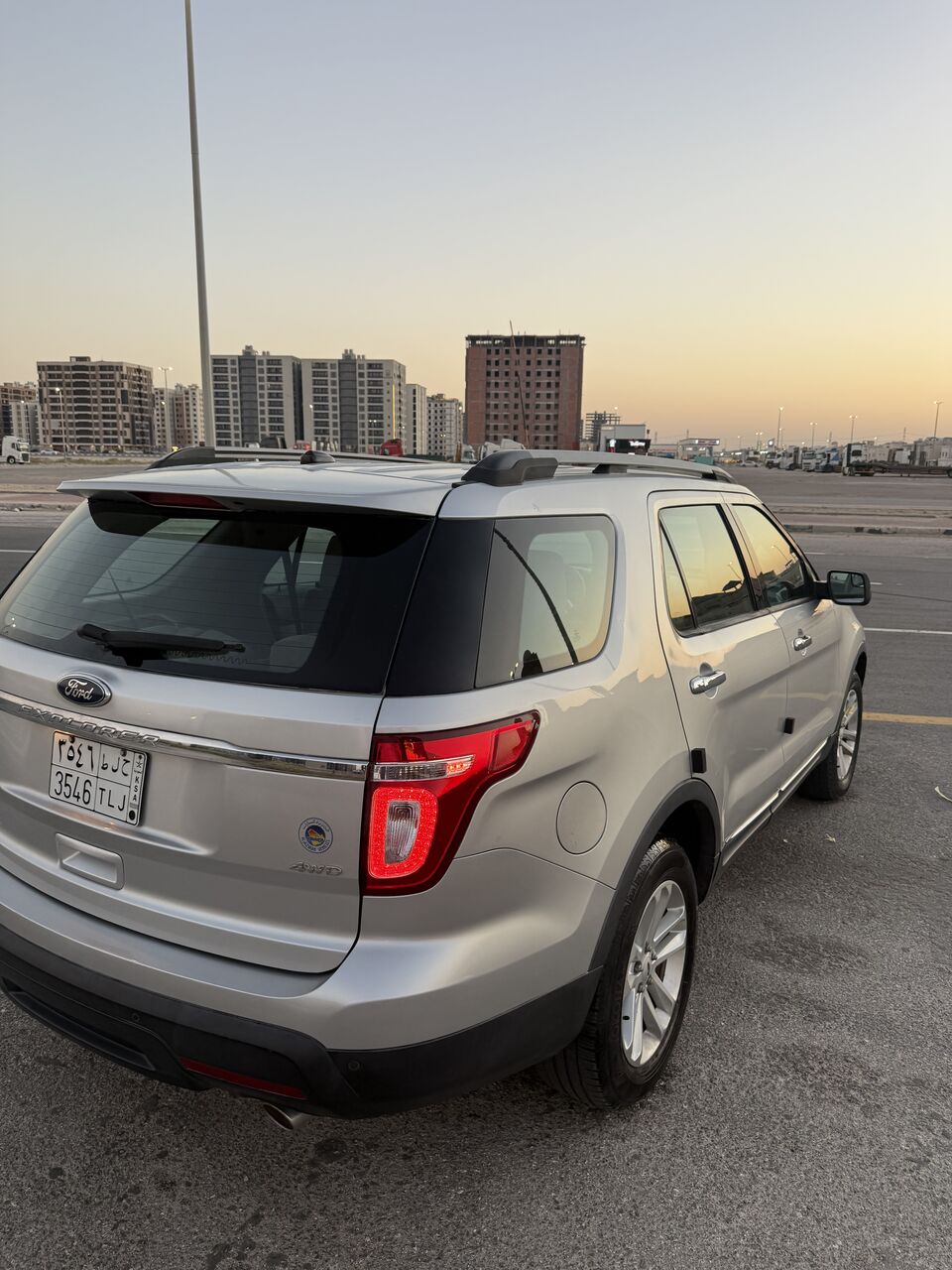 Dammam, Vehicles, Cars & Trucks , SAR 29000,  Ford Explorer 2015,  2015,  Automatic,  300 KM,