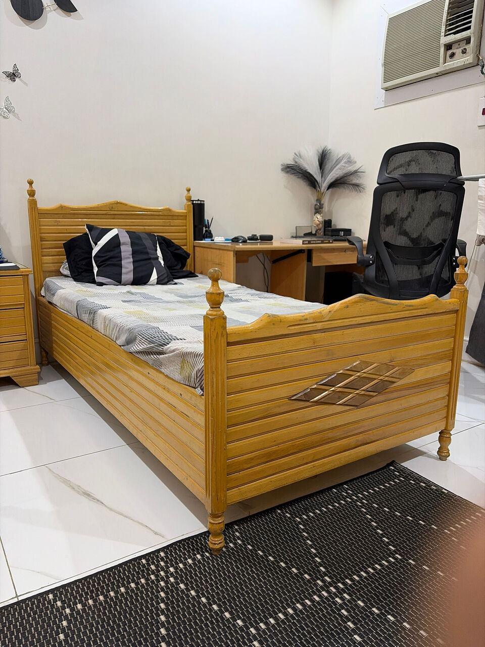 Al Rawdah, Furniture, SAR 1000,  2 Single Bed, 2 Bed Side Table, One Almirah