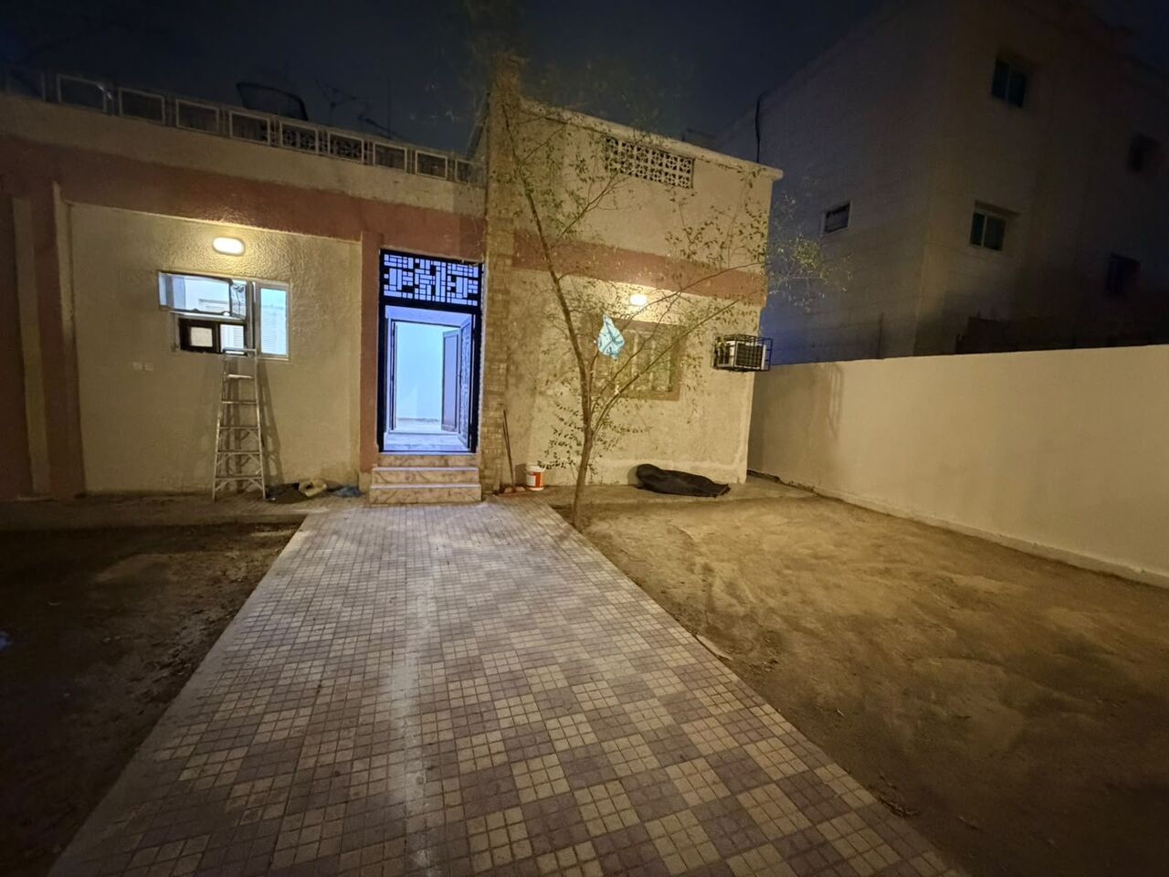 Al Malaz, Apartments, Flats, Houses & Villas, SAR 2500/month,  2 BR,  Villa For Rent