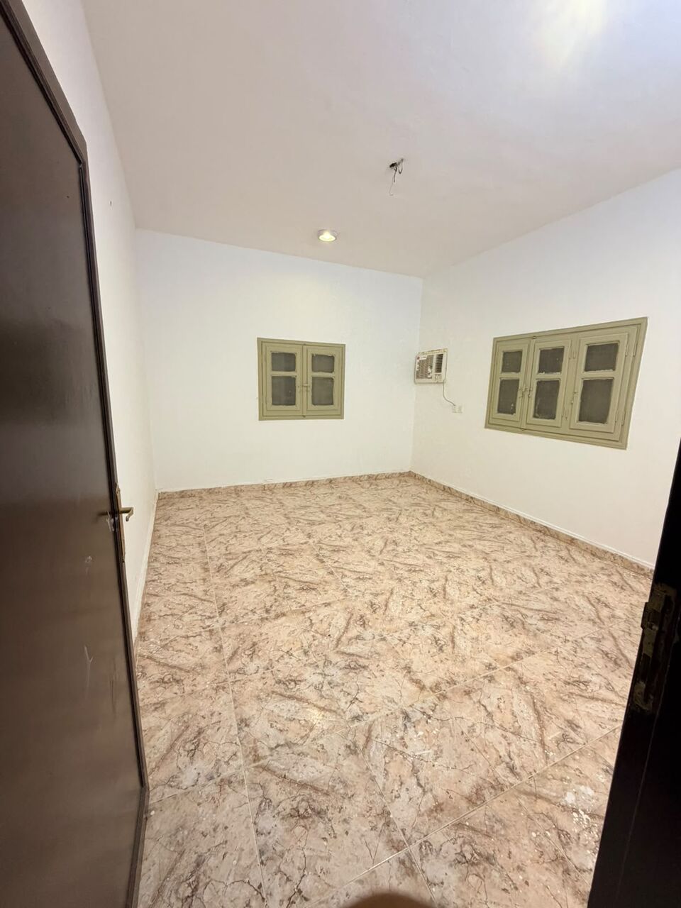 Al Malaz, Apartments, Flats, Houses & Villas, SAR 2500/month,  2 BR,  Villa For Rent