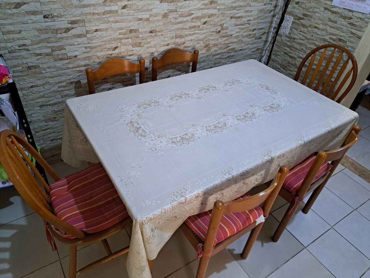 Bani Malik, Furniture, SAR 700,  6 Seater Pure Wooden Dining Table With 6 Chairs