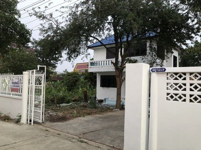 Bangkok, Real Estate For Sale, THB 3900000,  4 BR,  100 Sq. Feet,  Year 69, Looking For Property, Good Conditions, Nonthaburi, Mixed-use, Prosperous Area