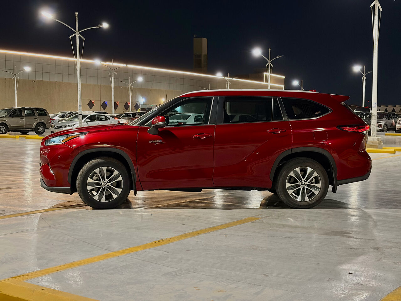 Jeddah, Vehicles, Cars & Trucks , SAR 130000,  Toyota Highlander,  2023,  Automatic,  739000 KM,  Perfect Mint Condition