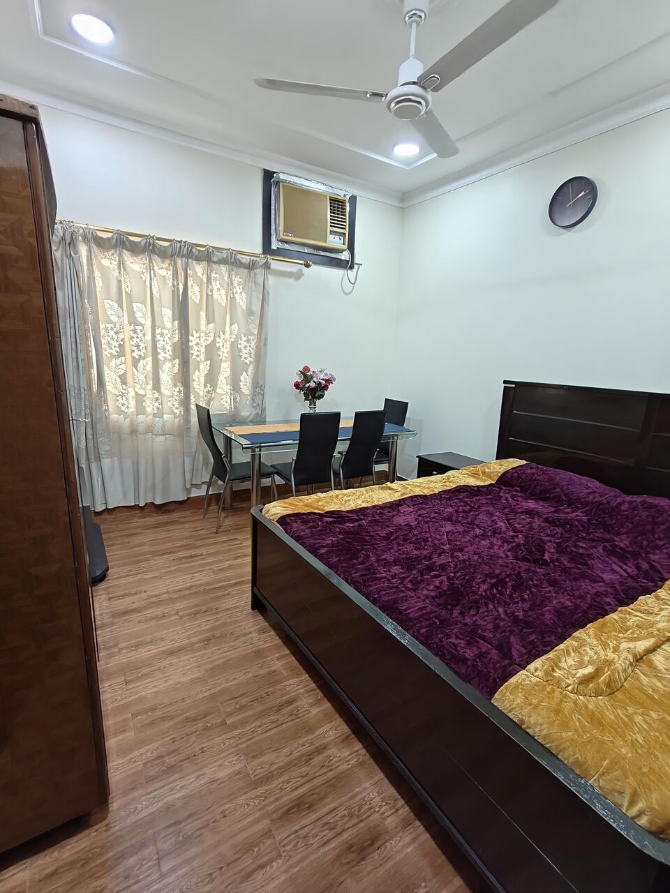 Salmaniya, Rooms for Rent, BHD 120/month,  Spacious Furnished Bedroom With Large Separate Toilet Near Salmaniya Hospital