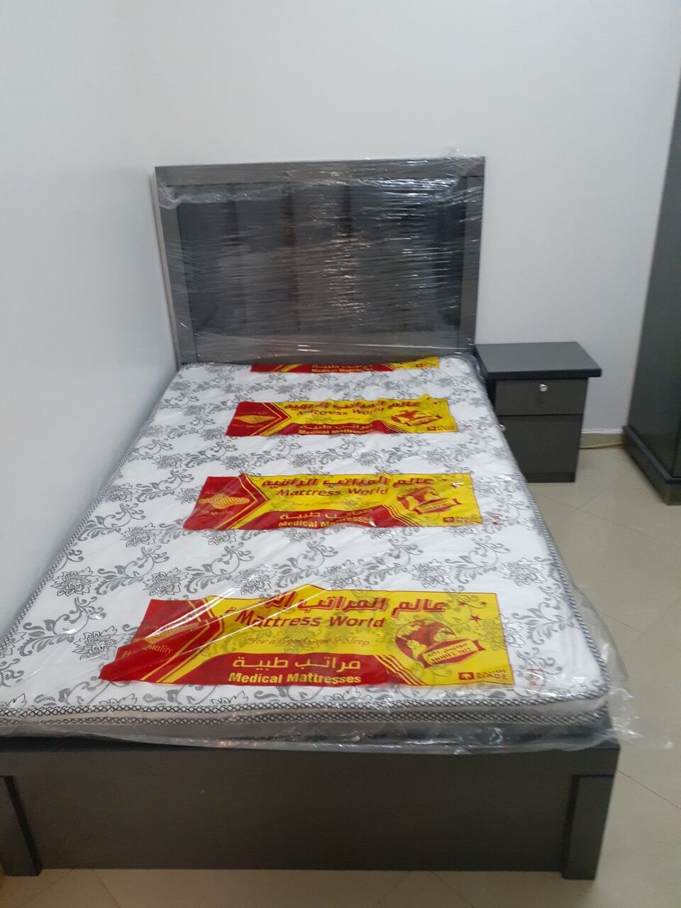 Al Malaz, Furniture, SAR 480,  Queen Size Bed Frame And Mattress
