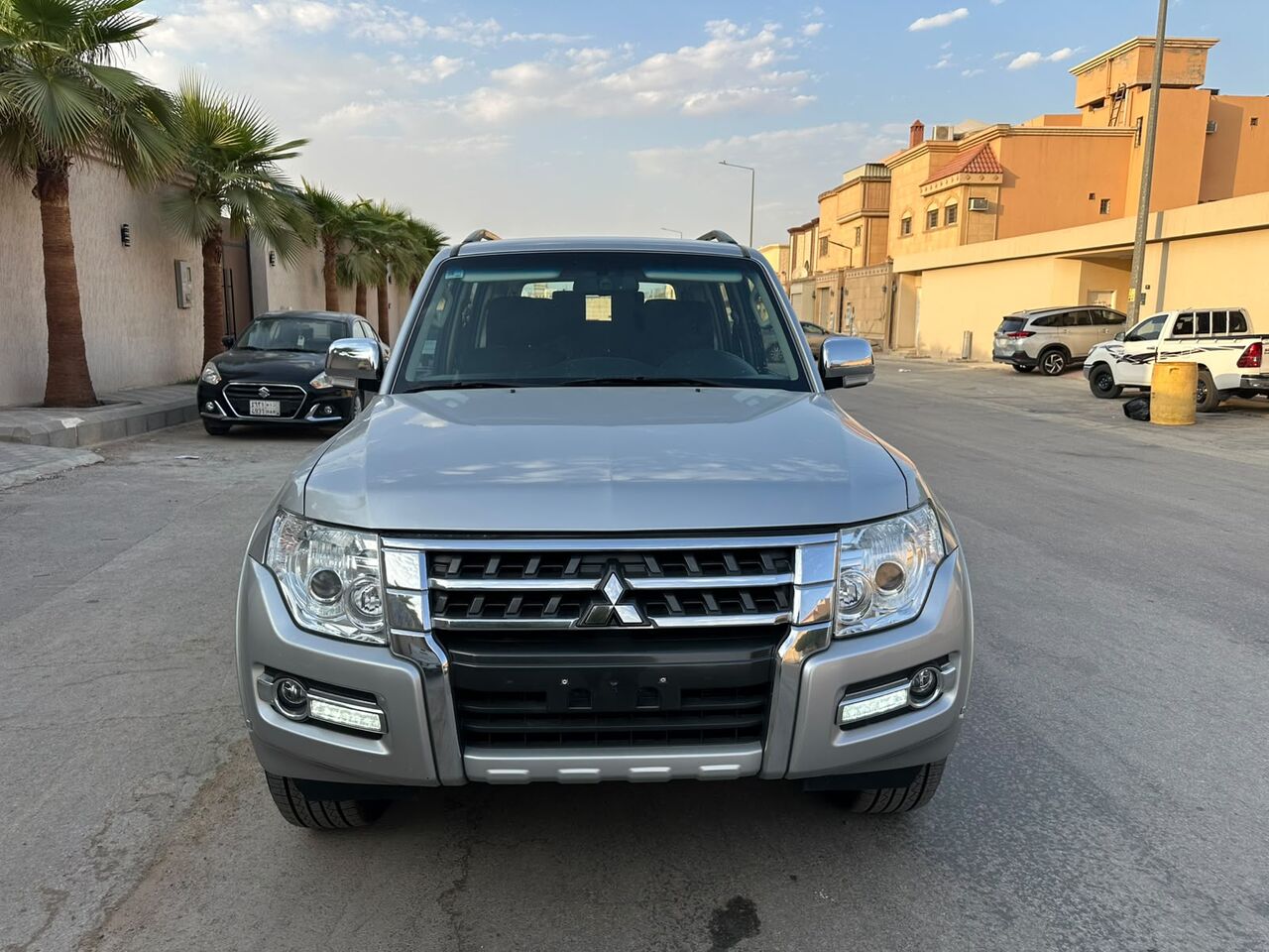 Riyadh, Vehicles, Cars & Trucks , SAR 78000,  Mitsubishi Pajero XLT,  2022,  Automatic,  73000 KM,   Mitsubishi Pajero GLS Mid Option With 4x4 For Sales Accident Free 1st Owner