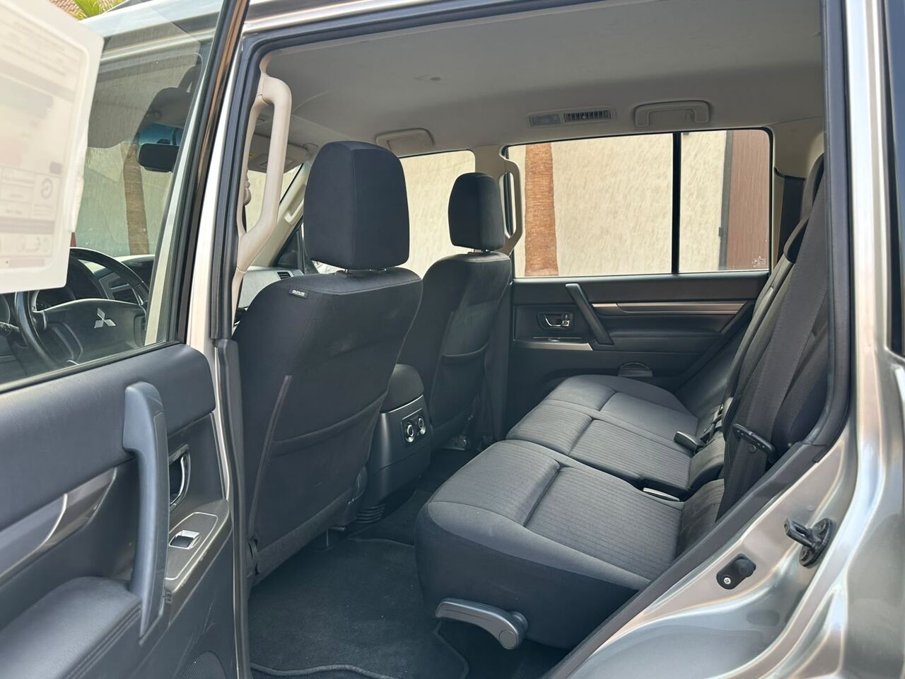 Riyadh, Vehicles, Cars & Trucks , SAR 78000,  Mitsubishi Pajero XLT,  2022,  Automatic,  73000 KM,   Mitsubishi Pajero GLS Mid Option With 4x4 For Sales Accident Free 1st Owner