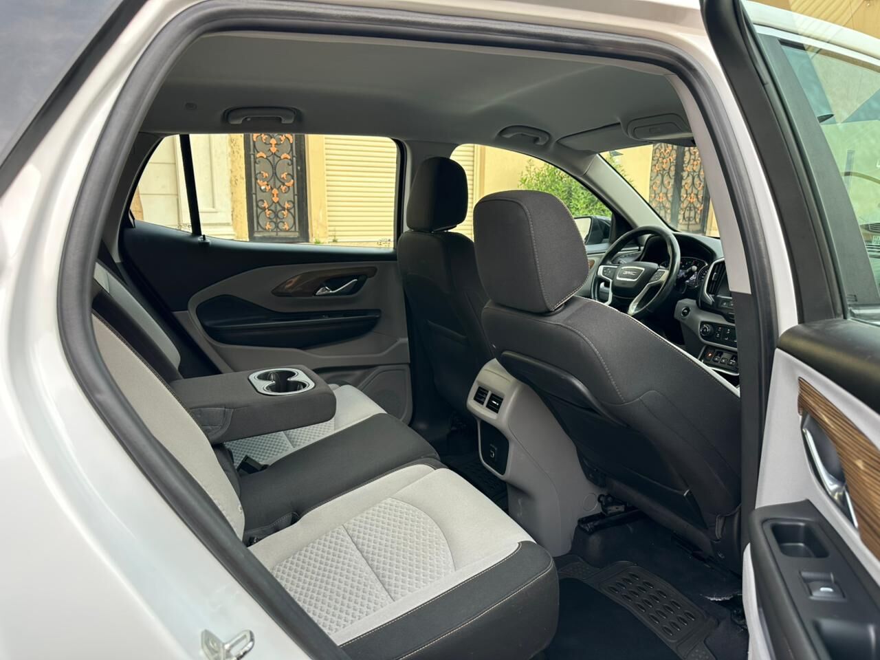 Riyadh, Vehicles, Cars & Trucks , SAR 77000,  Gmc Terrain,  2022,  Automatic,  19000 KM,    SLE AWD With Mid Options For Sales 1st Owner No Accident History