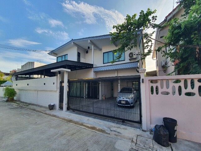 Bangkok, Villas, THB 179000,  100 Sq. Feet,  Luxury Detached House For Rent, 2 Floors, 100 Sq M, 5 Bedrooms, Village, Ruam Chok