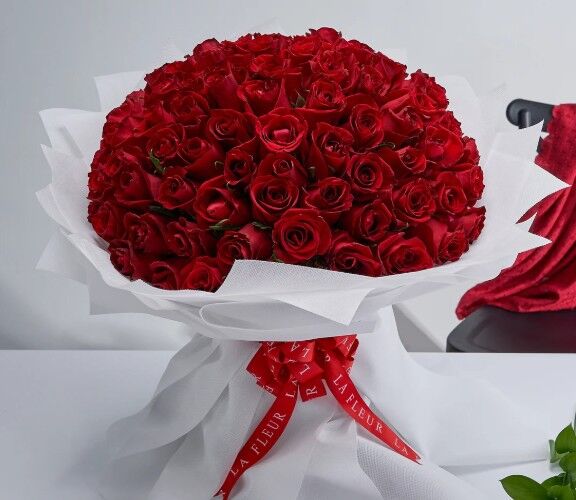 Dubai Marina, Farm & Garden, AED 300,  Flower Delivery Dubai Marina | Fresh Flowers Delivered To Your Door