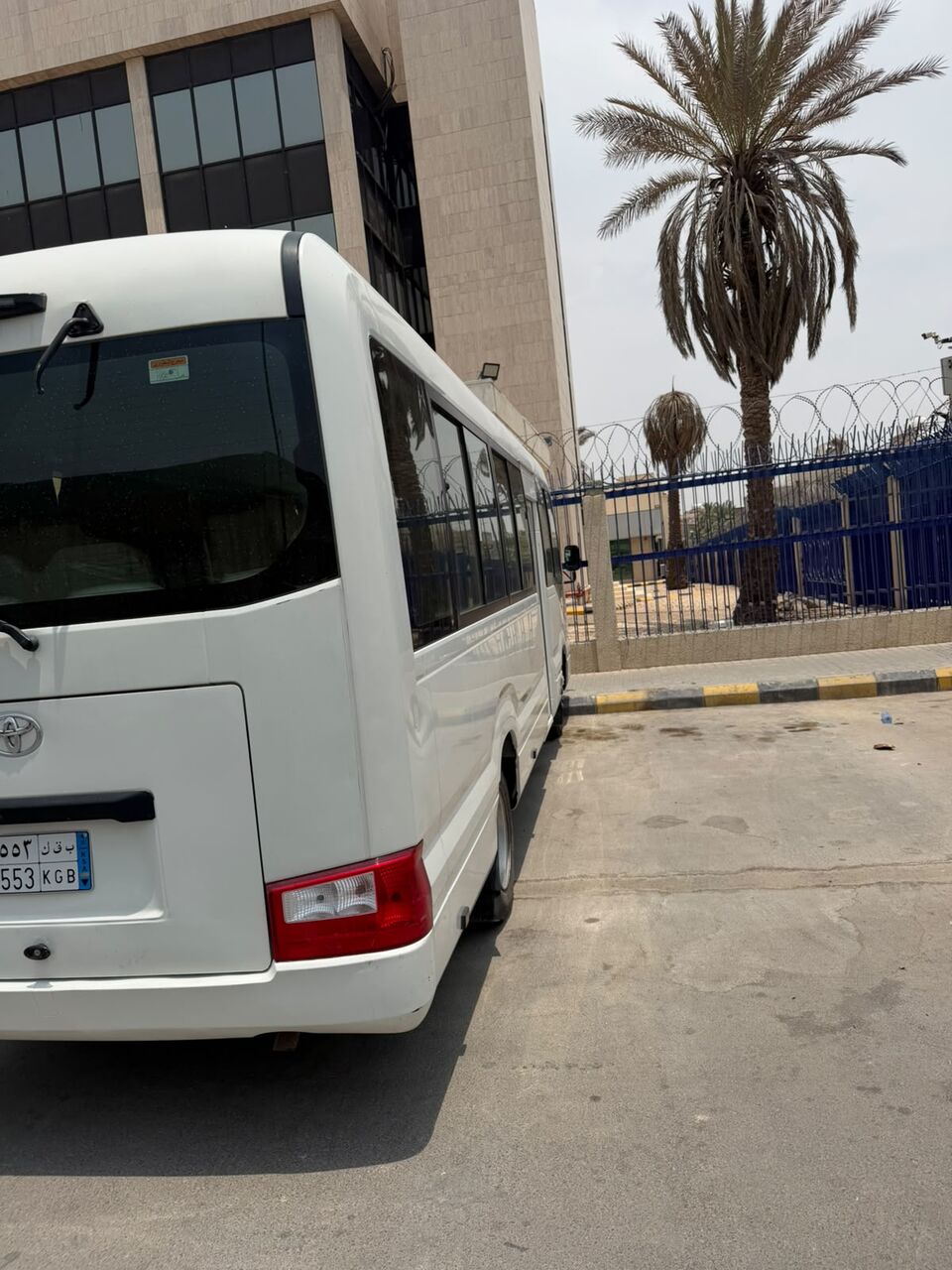 Riyadh, Rideshare, Custer Long Vehicles For Pick And Drop Service