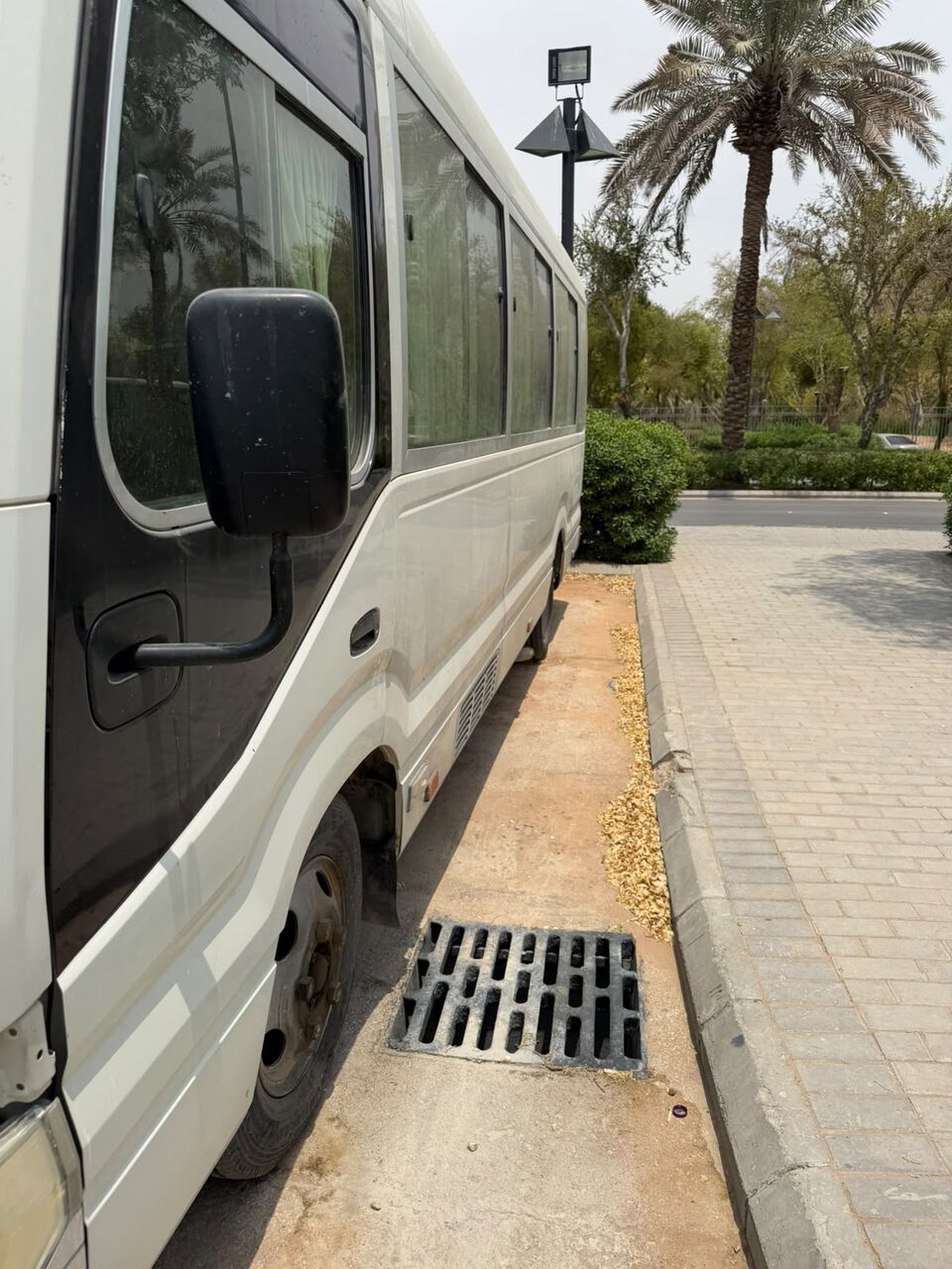 Riyadh, Rideshare, Custer Long Vehicles For Pick And Drop Service