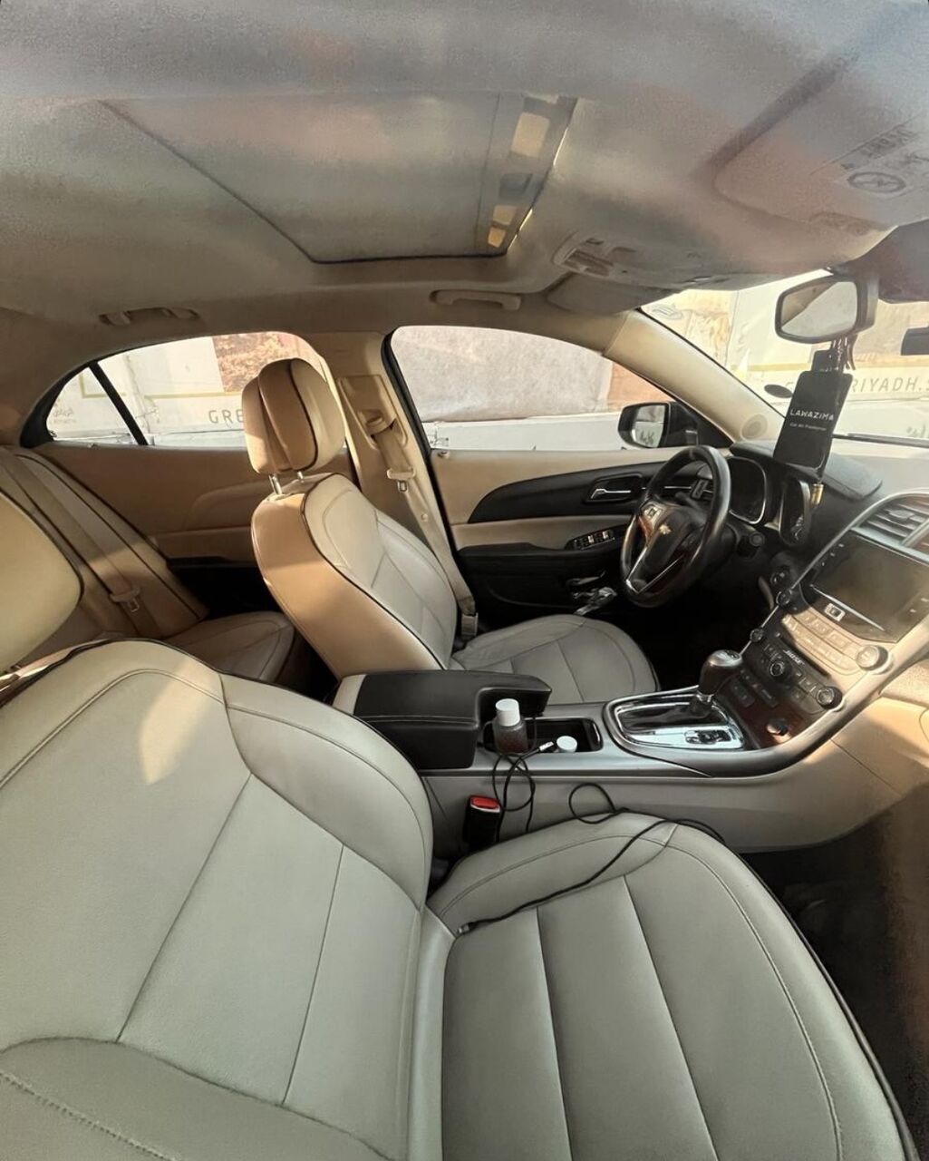 Riyadh, Vehicles, Cars & Trucks , SAR 27,  Chevrolet Malibu LTZ,  2015,  Automatic,  350000 KM,  Clean Chevy Malibu