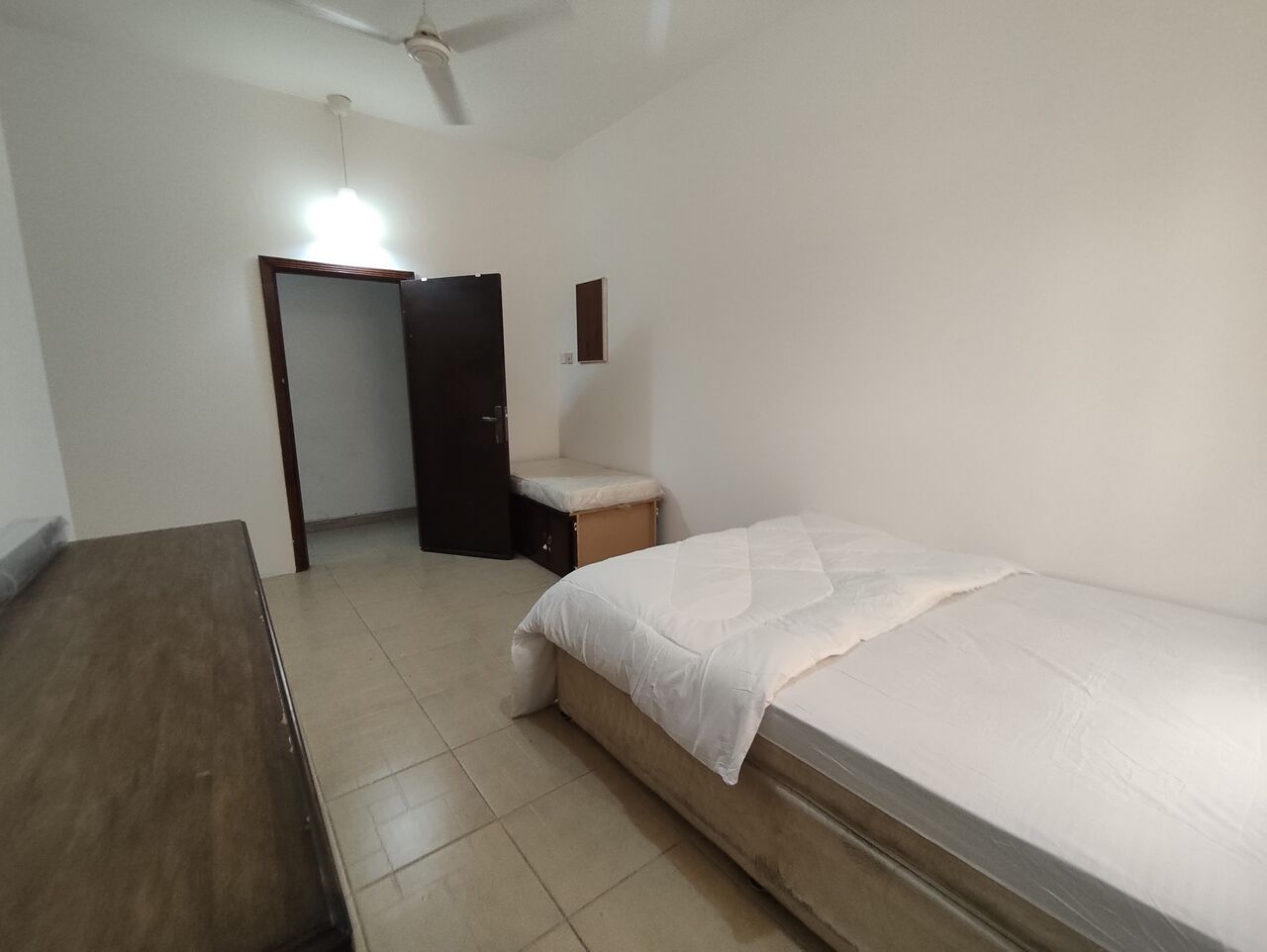 Diraz, Apartments, Flats, Houses & Villas, BHD 150/year,  1 BR,  Diraz:- Furnished Studio Flat On Rent With Unlimited Ewa..