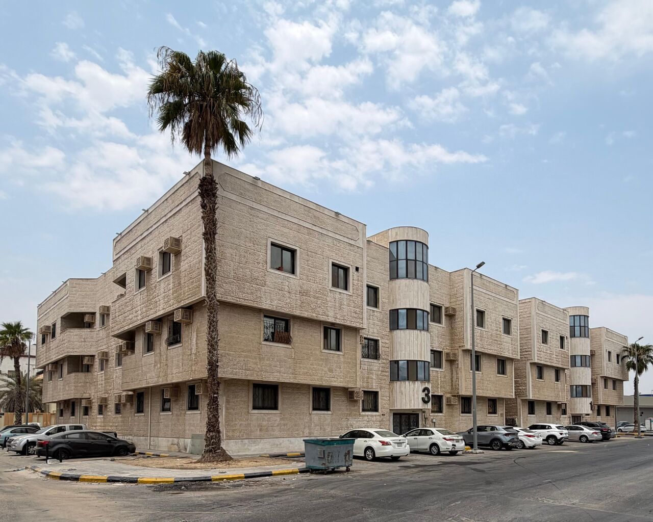 Dammam, Apartments, Flats, Houses & Villas, SAR 19500/year,  3 BR,  Family Apartment For Rent 268/432