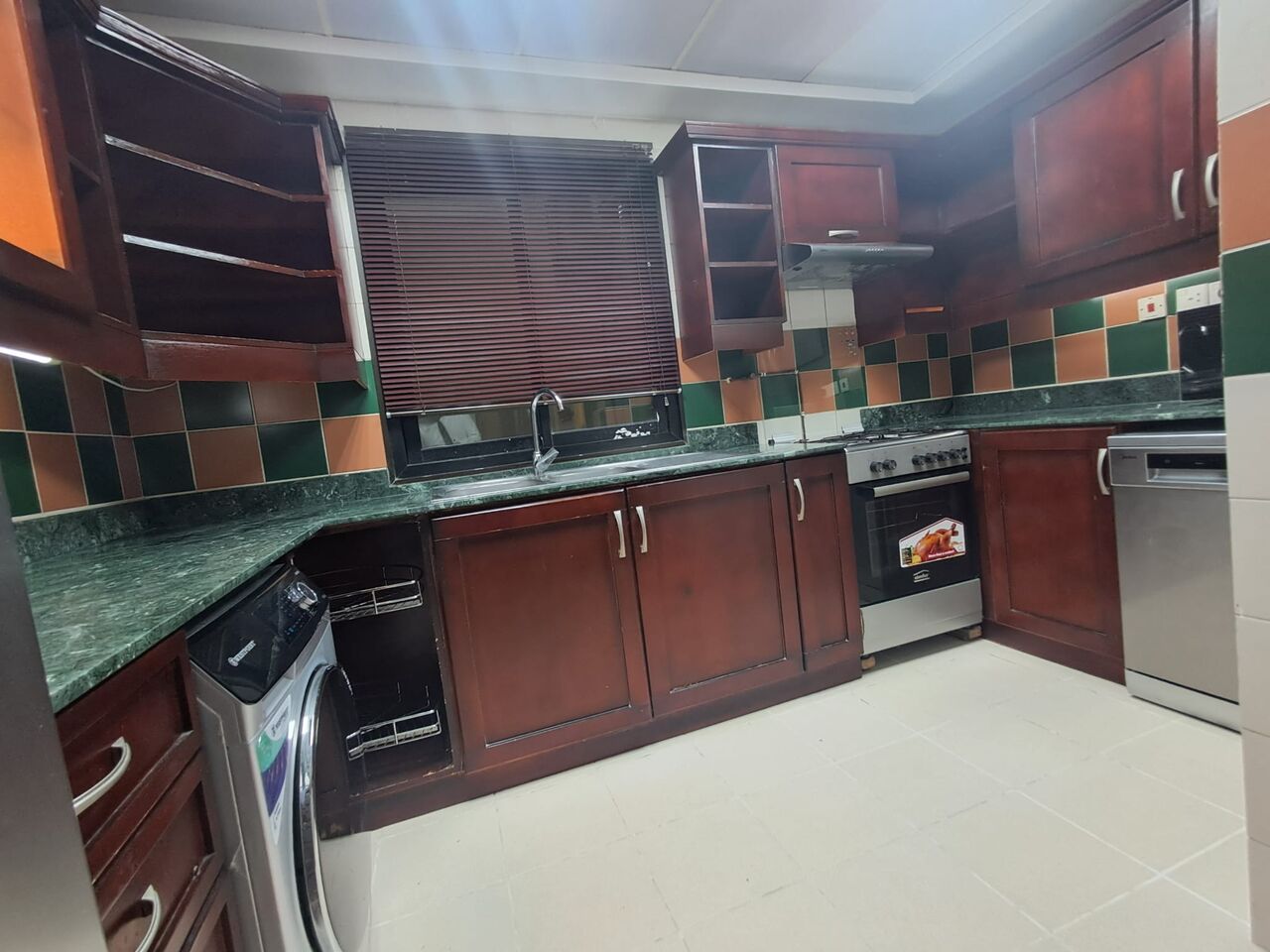 Kabul, Apartments, Flats, Houses & Villas, AFN 650/year,  3 BR,  Amazing Offer 3 Bhk At Mahooz Just For 650 Bhd