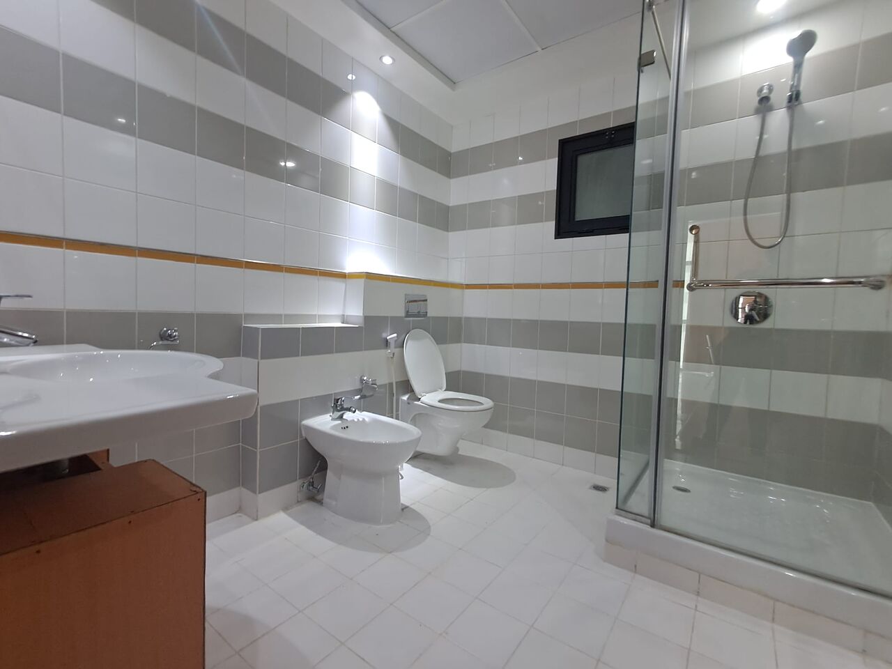 Kabul, Apartments, Flats, Houses & Villas, AFN 650/year,  3 BR,  Amazing Offer 3 Bhk At Mahooz Just For 650 Bhd