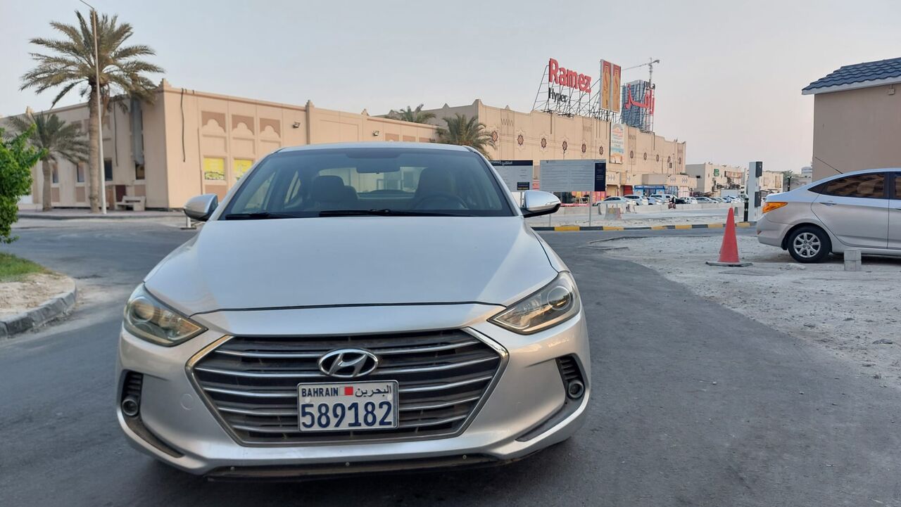 Manama, Vehicles, Cars & Trucks , BHD 2700,  Hyundai Elantra 2.0 L Full Automattic Very Good Condation,  2017,  Automatic,  190000 KM,