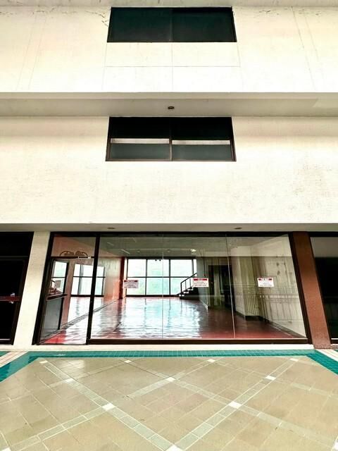 Bangkok, Villas, THB 35000,  1 Sq. Feet,  Office For Rent, 3 Floors, 170 Sq M, 2nd-4th Floors (4-story Building), RCA Rama 9 Area.