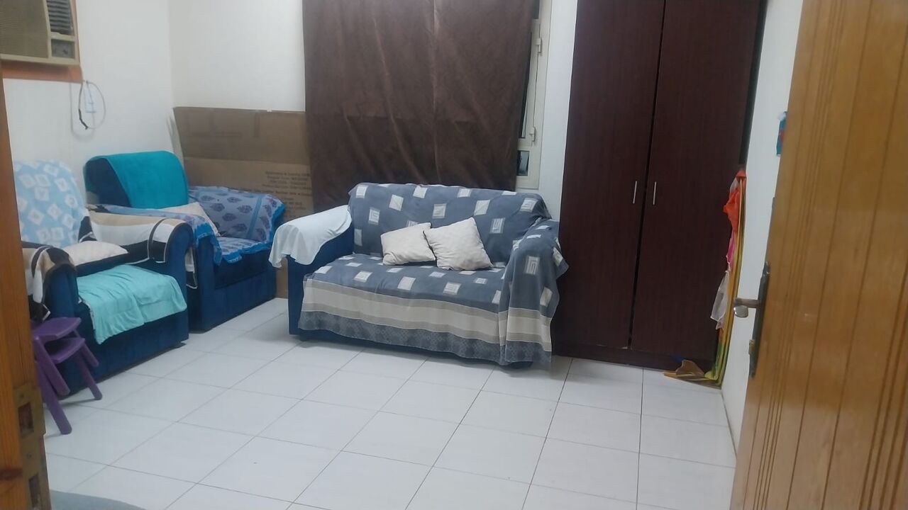 Jubail, Apartments, Flats, Houses & Villas, SAR 2133/month,  Furnished,  2 BR,  2BHK Family Flat For SALE With All Household Items