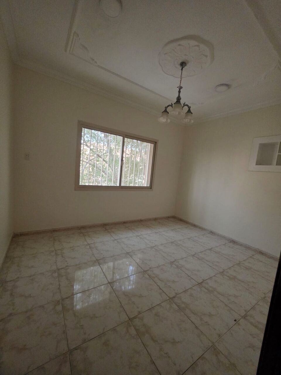 Khobar, Apartments, Flats, Houses & Villas, SAR 22600/year,  4 BR,  Consists Of:- 4 Bedrooms, A Living Room, 2 Bathrooms, And A Kitchen, Second Floor  Elevato