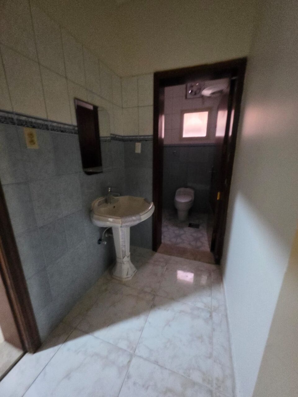 Khobar, Apartments, Flats, Houses & Villas, SAR 22600/year,  4 BR,  Consists Of:- 4 Bedrooms, A Living Room, 2 Bathrooms, And A Kitchen, Second Floor  Elevato