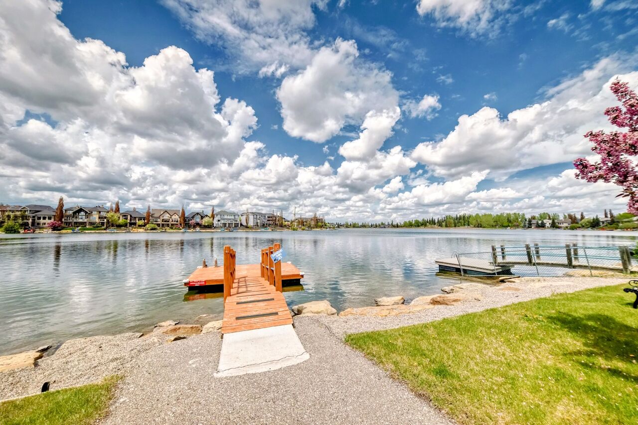 Calgary, Real Estate, Homes For Sale With Pool In Calgary - Henderson-Rafferty Real Estate