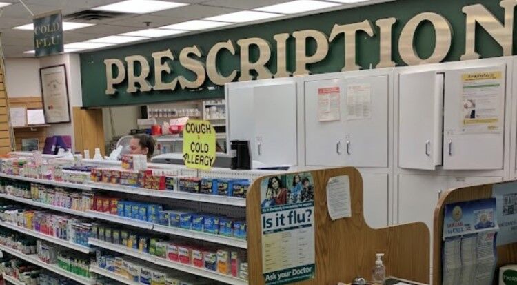 Toronto, Health, Student Pharmacy At University Of Waterloo For Healthcare Support