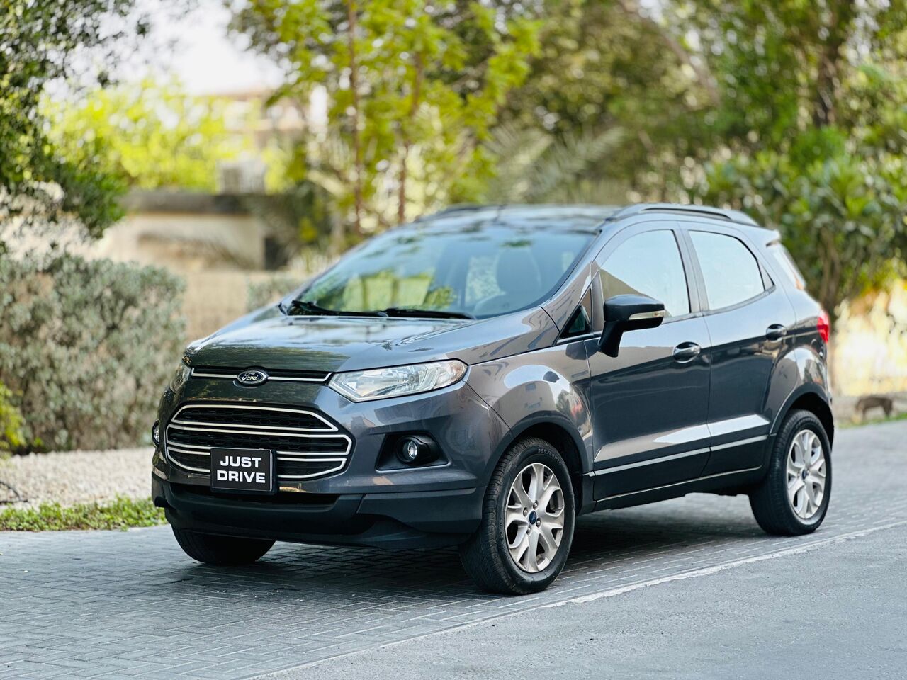 Segaya, Vehicles, Cars & Trucks , BHD 2750,  Ford Ecosport,  2017,  Automatic,  99000 KM,    MODEL WELL MAINTAINED COMPACT SUV CALL OR WHATSAPP ON 35400768,33665080