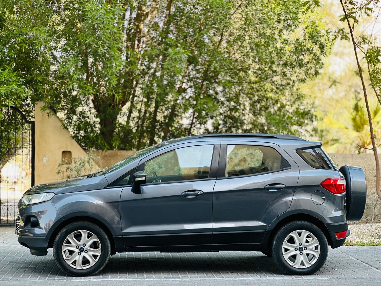 Segaya, Vehicles, Cars & Trucks , BHD 2750,  Ford Ecosport,  2017,  Automatic,  99000 KM,    MODEL WELL MAINTAINED COMPACT SUV CALL OR WHATSAPP ON 35400768,33665080