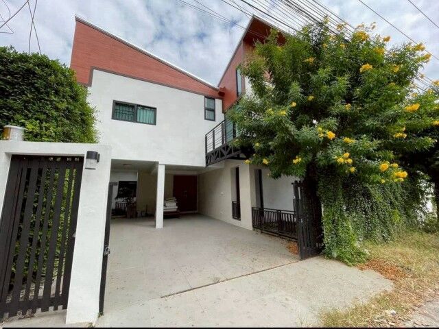 Bangkok, Real Estate For Sale, THB 6900000,  5 BR,  65 Sq. Feet,  Mahidol Zone, Price 6.9 Million, Large Detached House, Potential Location #near The