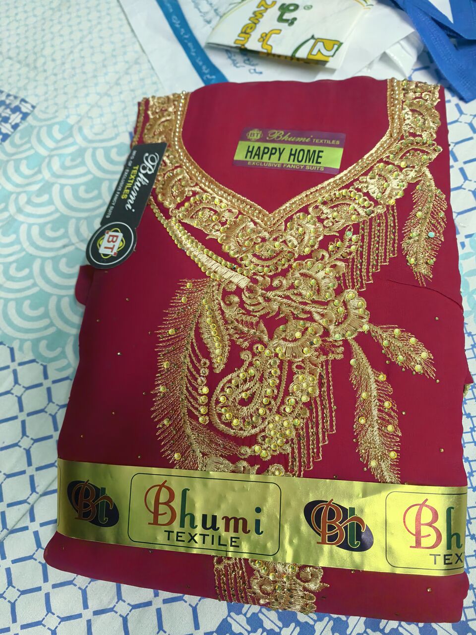 Dammam, Clothing & Accessories, SAR 120,  Material Suits For Ladies