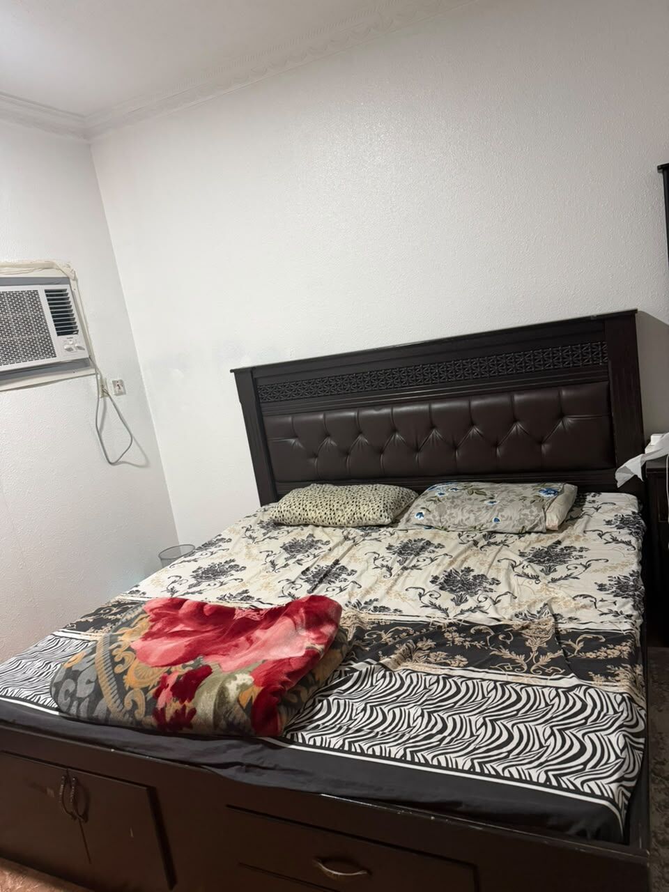 Jubail, Furniture, SAR 1200,  King Size Bedroom Set