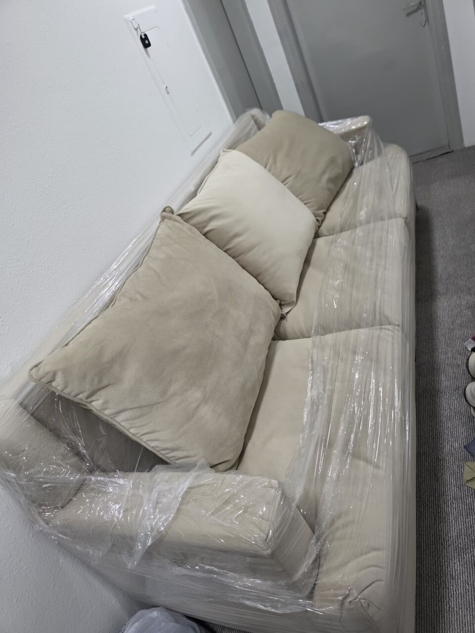 Al Rawdah, Furniture, SAR 250,  Premium Sofa (3 Seater)
