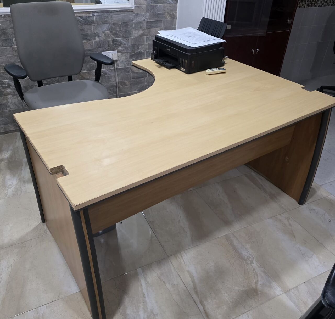 Jidhafs, Furniture, BHD 75,  Selling The Office Tables (30bd Each) And Shelf (15bd)