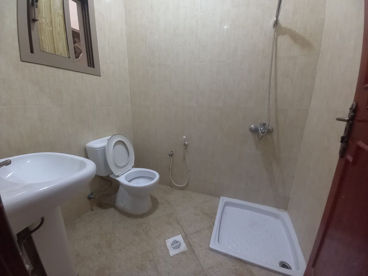 Gudaibiya, Apartments, Flats, Houses & Villas, BHD 140/month,  1 BR,  # 1  BEDROOM,1  BATHROOM,HALL WITH OPEN  KITCHEN WITH A/C,EWA-140/BD#